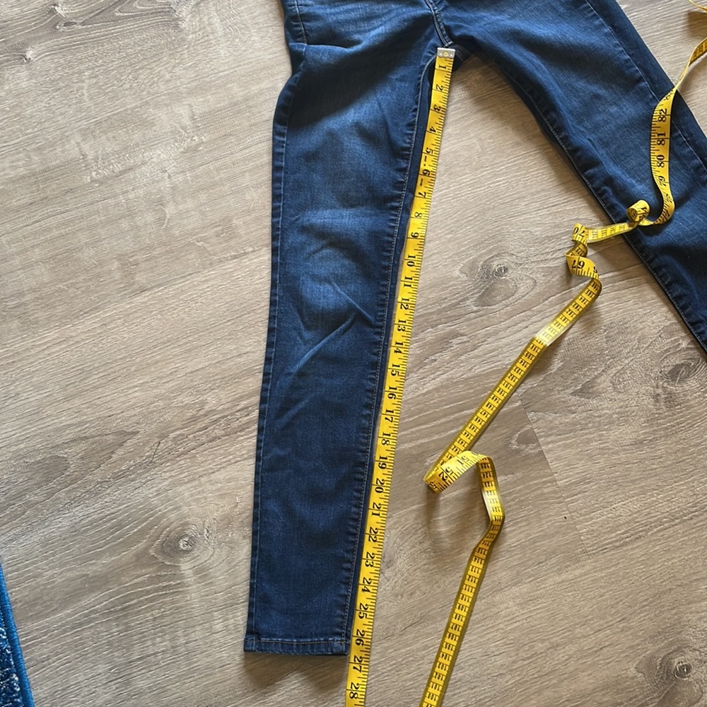 Universal Thread Jeans - Picture 4 of 8